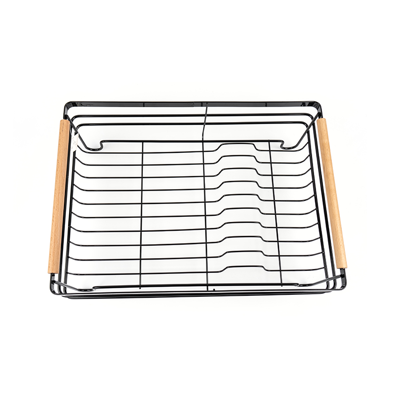 Metallinen astiankuivausteline puisilla kahvoilla