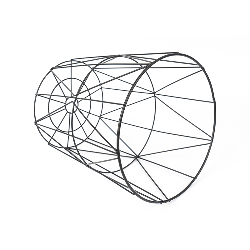 Musta pyöreä metalliverkko roskakori toimistoon ja makuuhuoneeseen