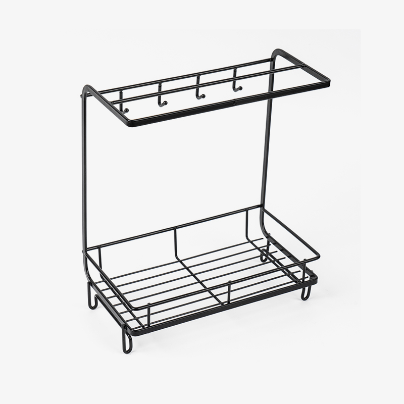 Tiskiallaskotelo sienellä ja tiskipyyhkeellä