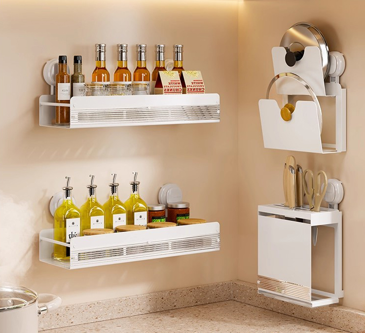 Ovatko keittiön työtasot aina sotkuisia? Kuinka paljon tilaa voit säästää, kun valitset oikean keittiön maustetelineen?