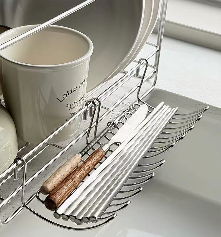 Mikä veitsijärjestäjä sopii keittiöösi – ja onko sillä todella väliä?